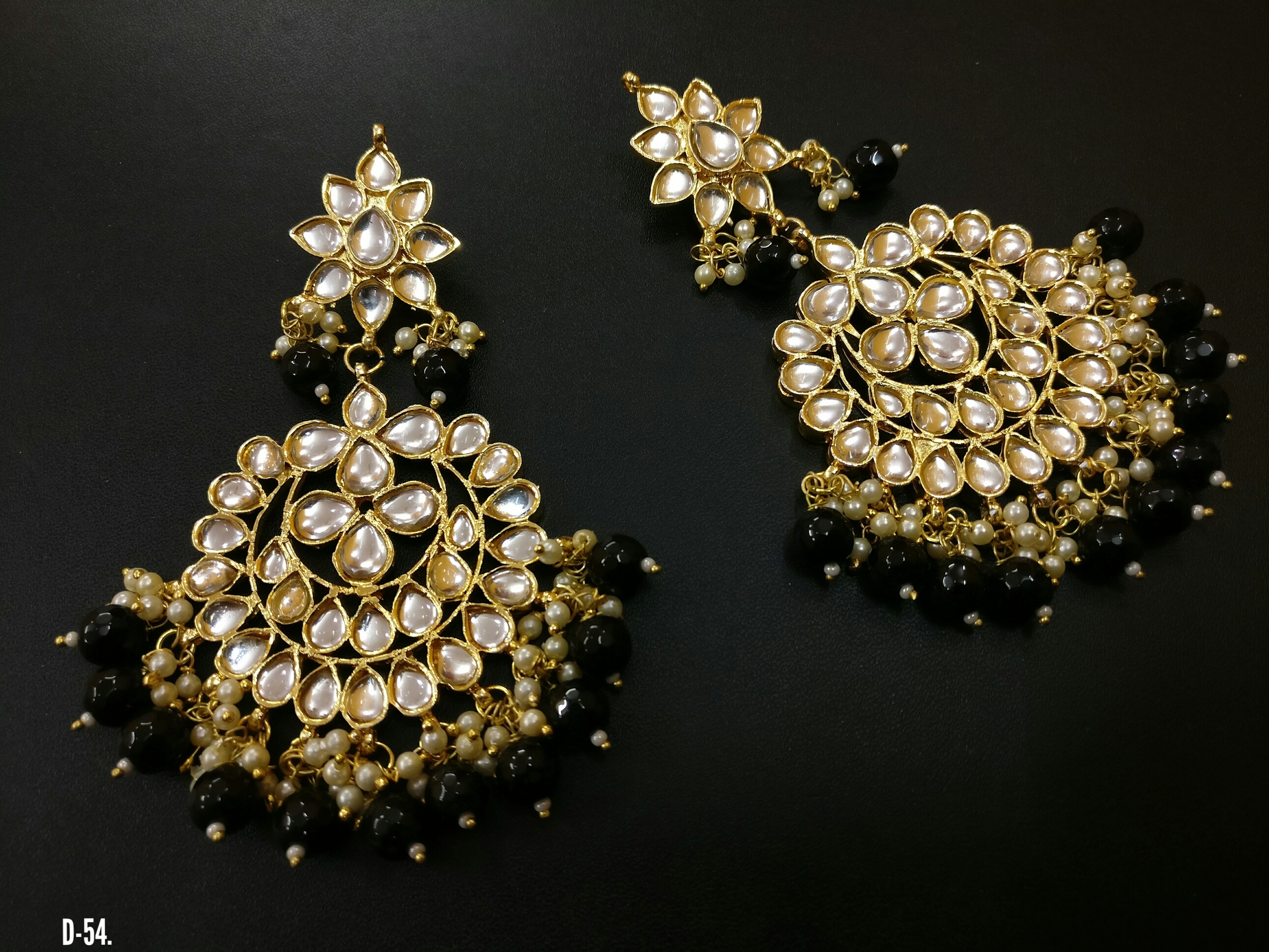 Kundan Earring Gender: Women
