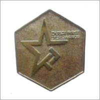 कस्टमाइज्ड मेटल बैज
