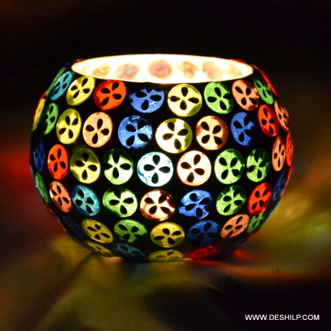 मॉडर्न आर्ट्स मल्टी मोज़ेक ग्लास कैंडल होल्डर