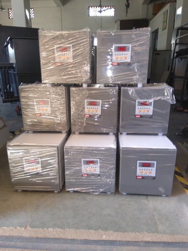 Kerala 3 Kva Single Phase  Air Cooled Servo Stabilizer Ambient Temperature: 0-50 Celsius (Oc)