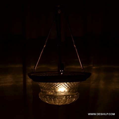 पारदर्शी मटकी शेप ग्लास वॉल हैंगिंग