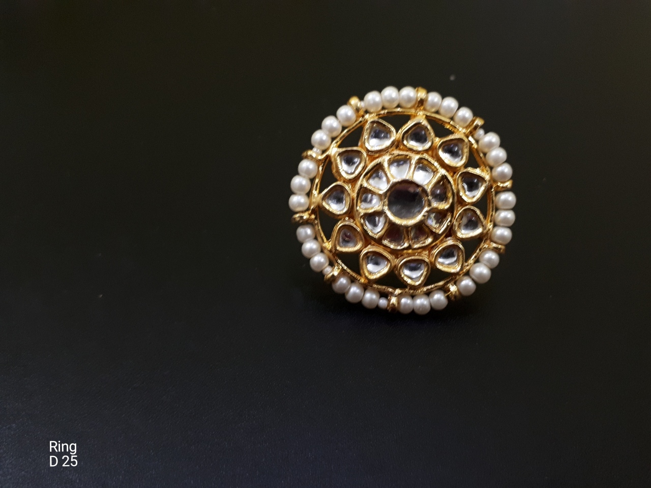 Kundan Ring Gender: Women