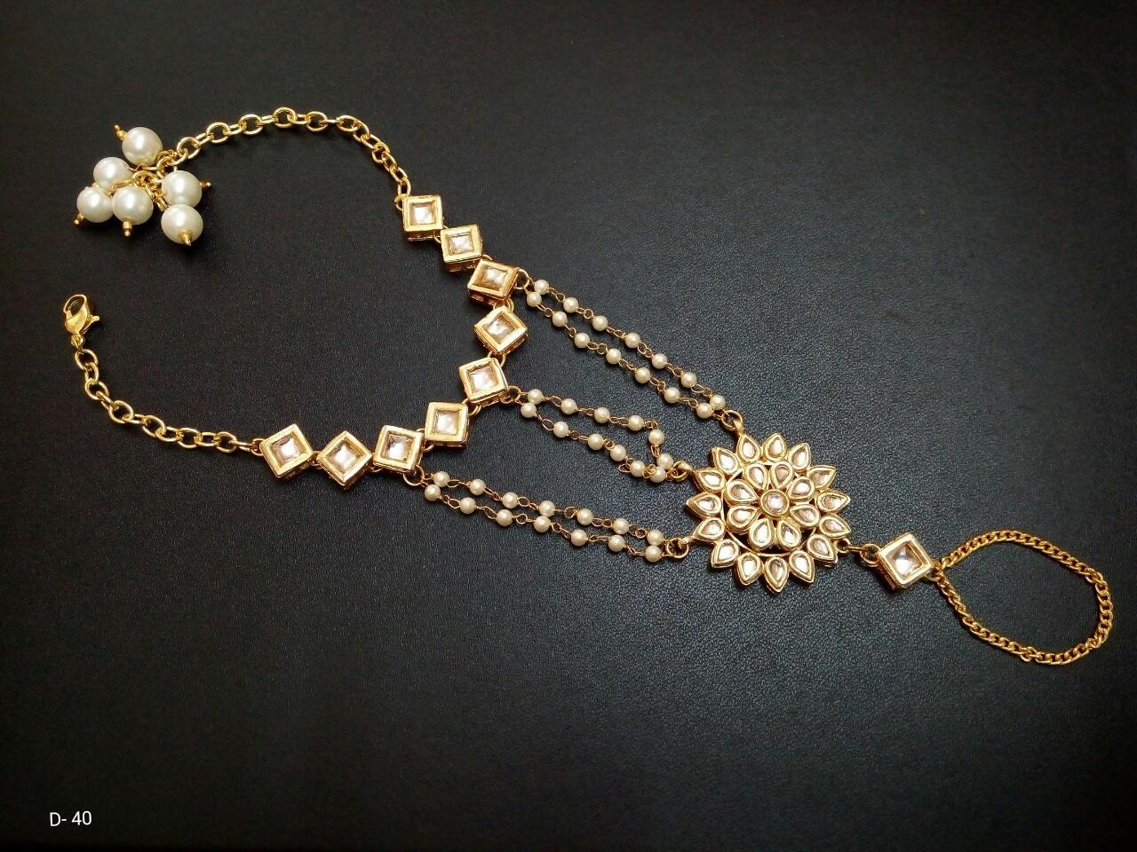 Bracelet & Handharness