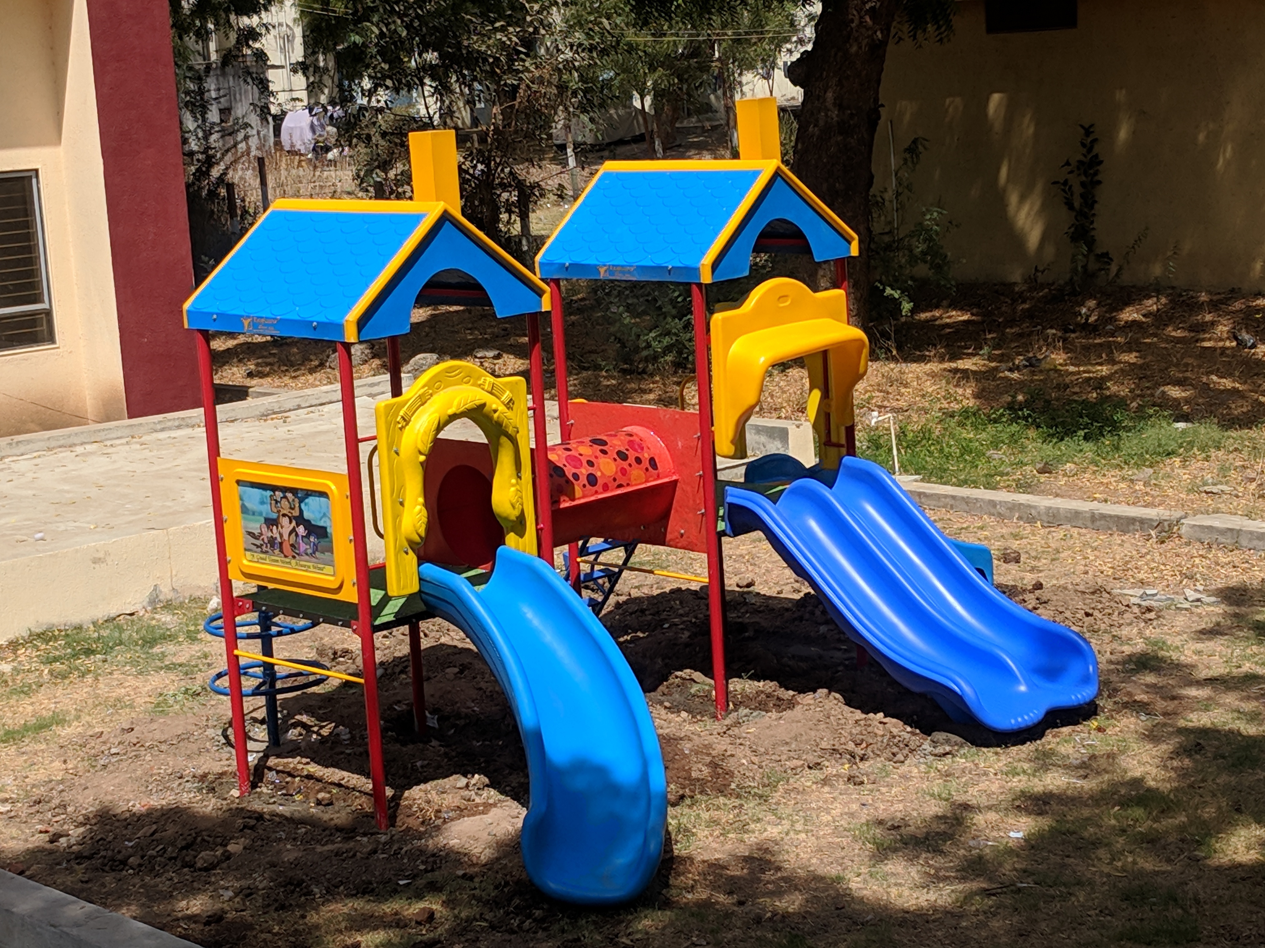 Kids Multiplay System - Durable Plastic , Versatile Play Zones For Indoor And Outdoor Fun
