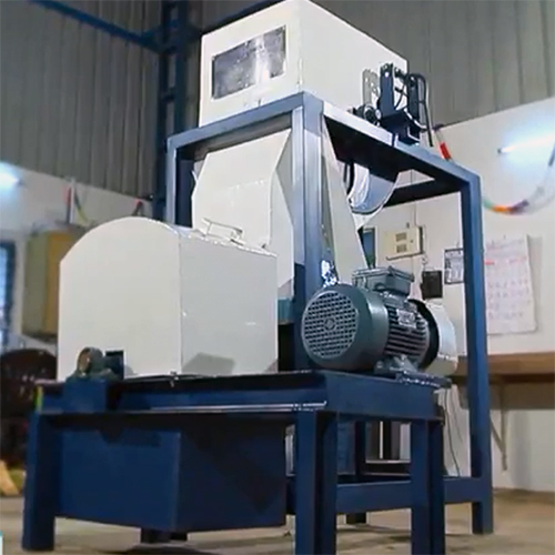Chips Cutting Machine - Metal, 3ft x 5ft x 6ft, 270kg Weight | 720 Units/Hour, PLC Control System, High Carbon High Chromium Blades, 3HP Power Source