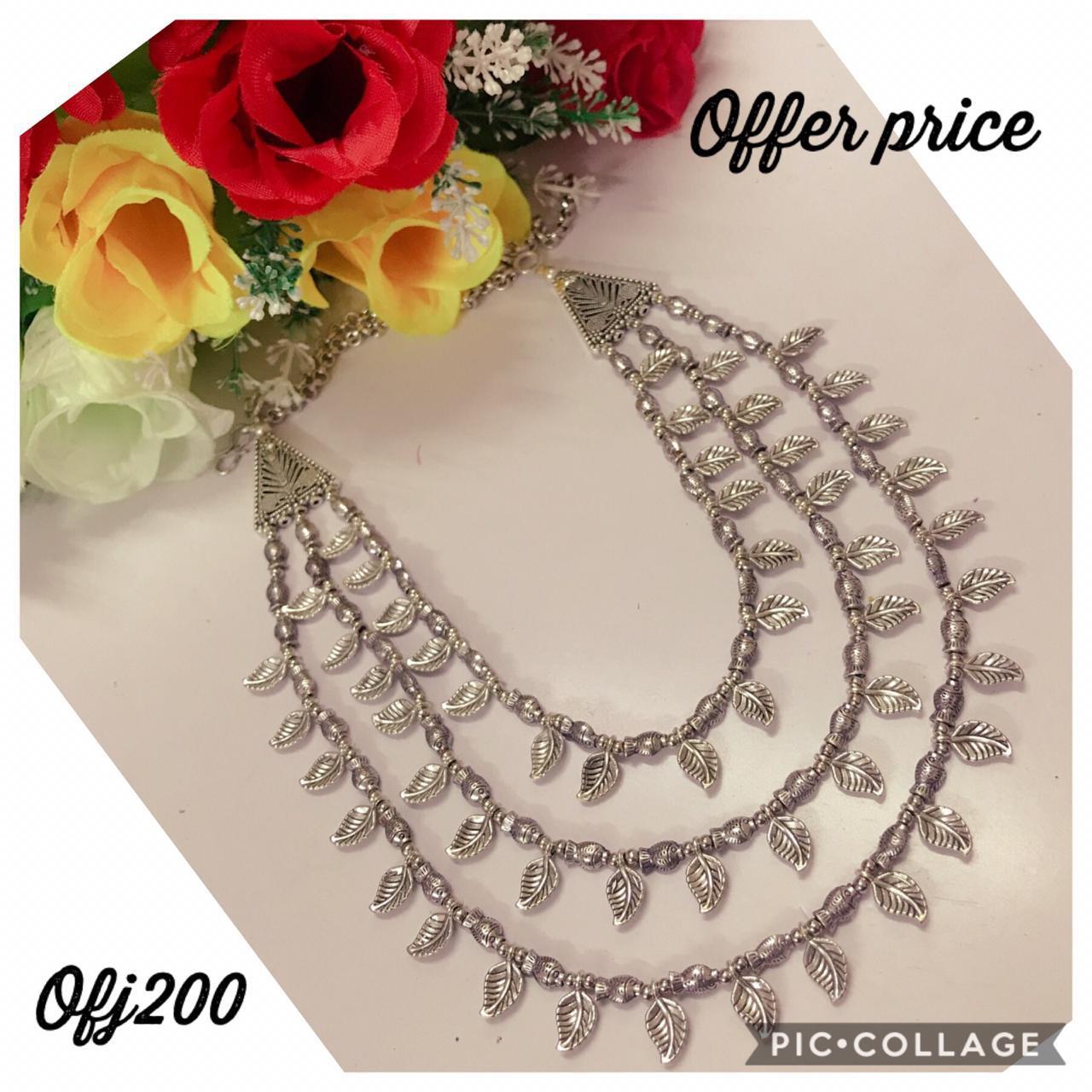 Three Layer Necklace Gender: Women