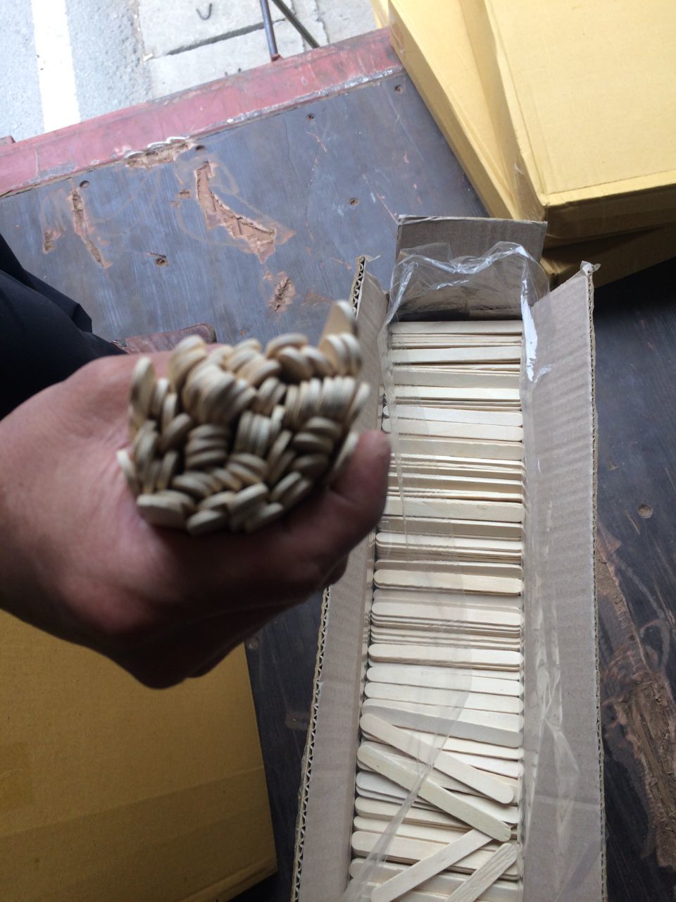 White Natural Wooden Ice Cream Stick