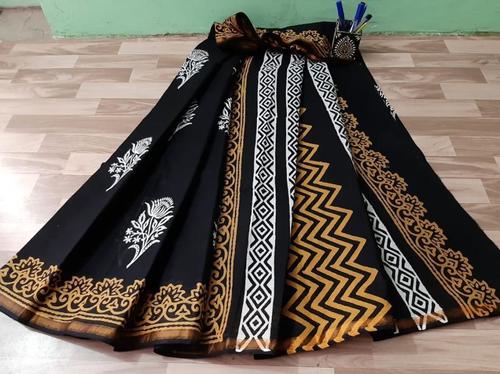 कॉटन हैंड ब्लॉक प्रिंटेड मुलमुल गोल्ड ज़री बोर्डर साड़ी