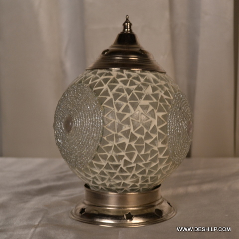 Black And White Antique-style Glass Mosaic Table Lamp