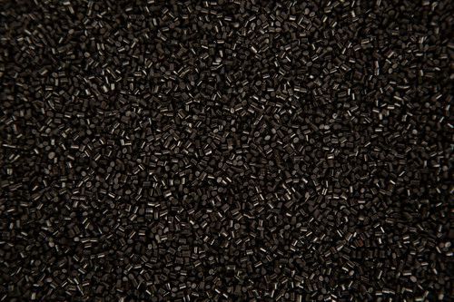 Black Abs Plastic Dana - 25 Kg Bag, Density 0.9 G/cm3, Melting Point 230â°f | Strong Impact Resistance, Recyclable, Low Glass Transition Temperature, High Tensile Strength