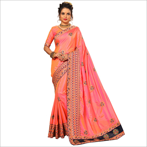 पीच एंड गोल्डन और ग्रीन और रेड कच्ची एम्ब्रॉयडरी बॉर्डर मिरर वर्क के साथ साड़ी कलेक्शन