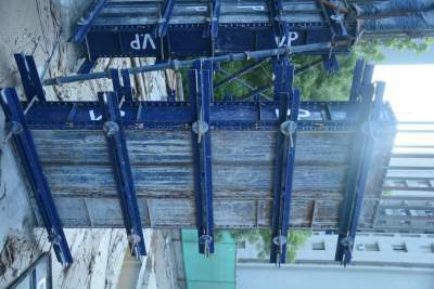 Acro Plate Wall Form Application: Construction