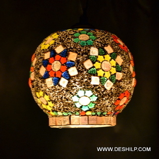 मल्टीकलर ब्यूटीफुल ग्लास होम डेकोर वॉल हैंगिंग