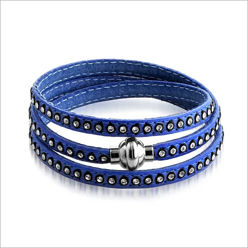 पार्टी लेदर बैंड और ब्रेसलेट