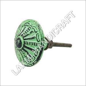 मल्टीकलर ग्रीन एंटीक राउंड ड्रॉअर नॉब में उपलब्ध है