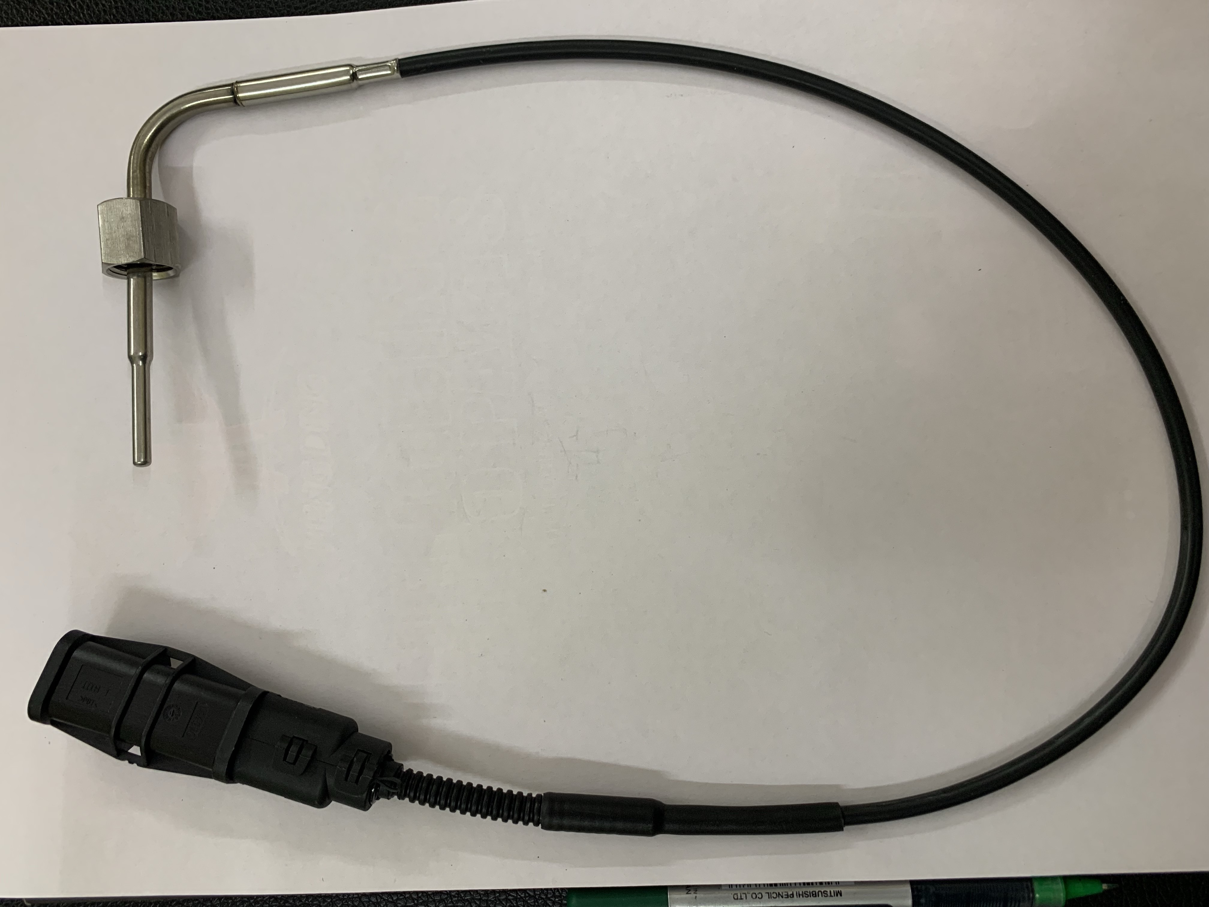 Exhaust Gas Temperature Sensor Man Truck - Color: Silver