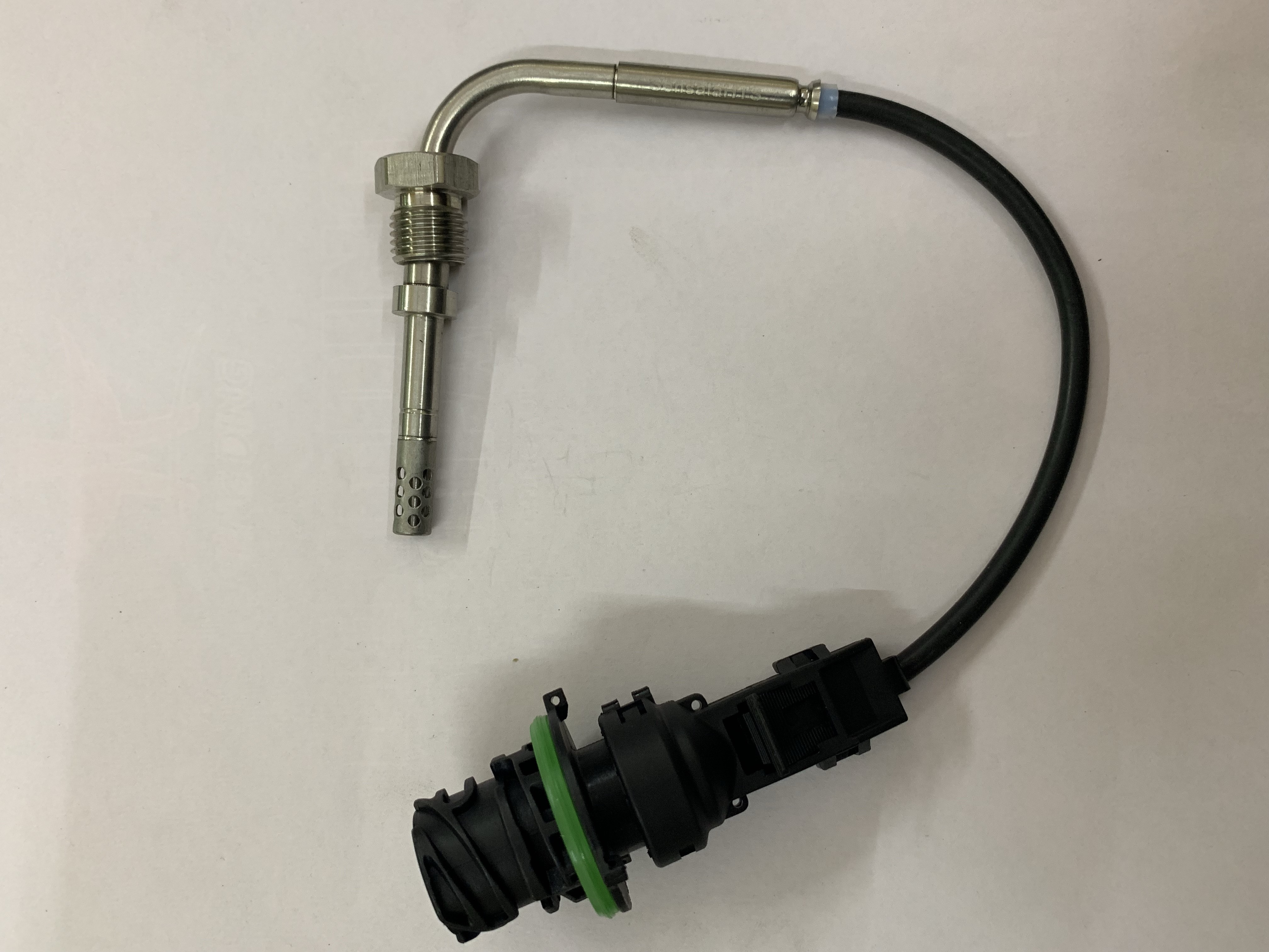 Exhaust Gas Temperature Sensor Bharat Benz - Color: Silver