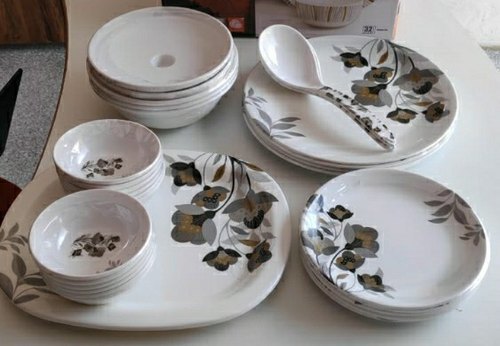 Melamine Dinner Set - 32 Round Pieces | Multicolor, Hand Wash Care, Best Quality