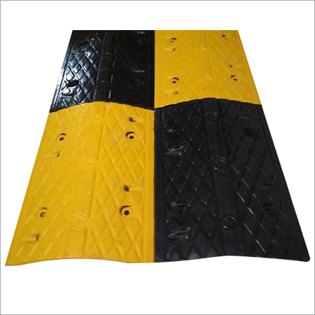 रोड स्पीड ब्रेकर