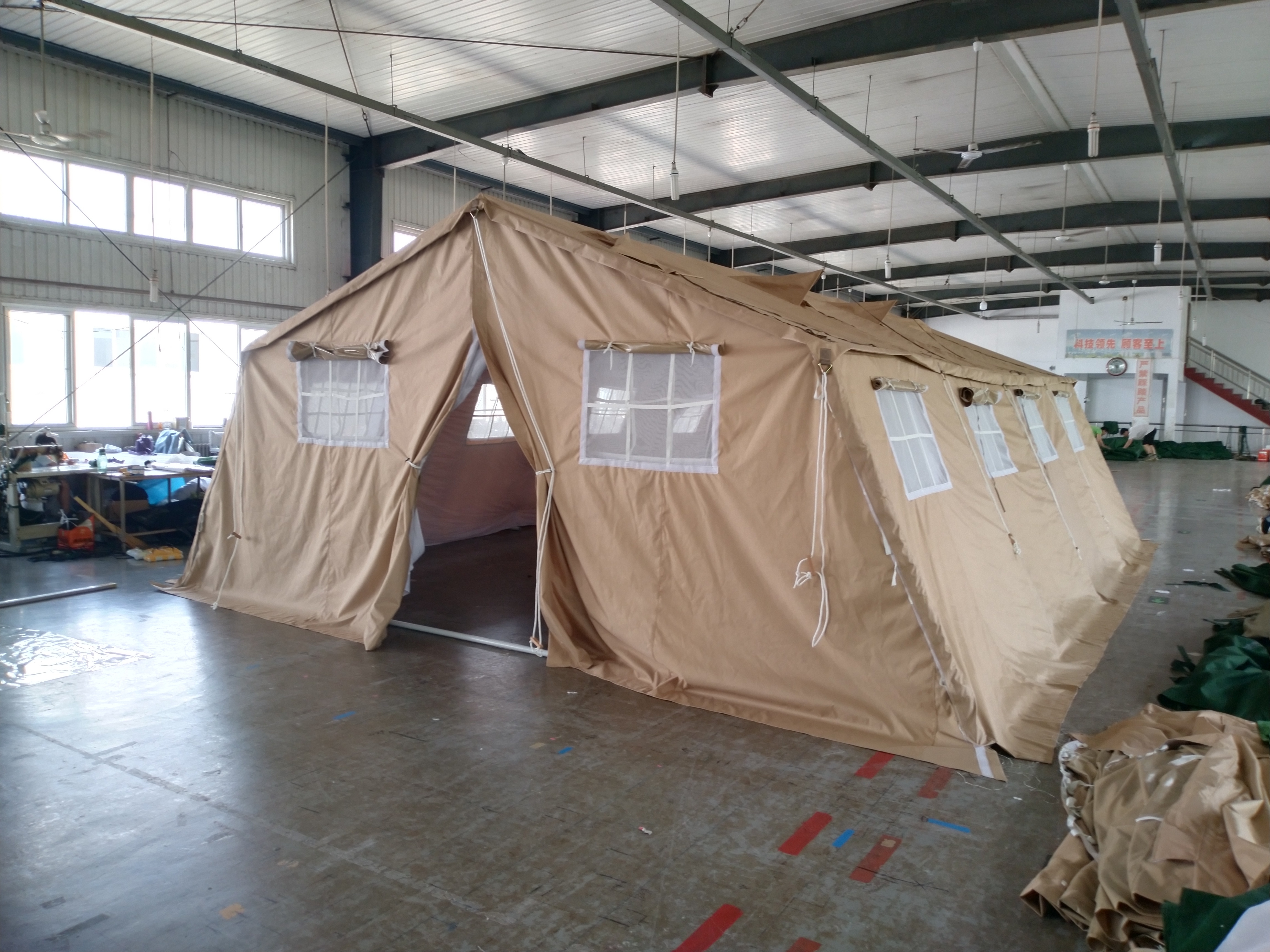 Uae Army Khaki Waterproof Military Relief Tent Size: 6x8meter