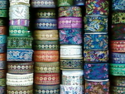 Trimming Borders - Silk and Polyester Thread, Custom Size | Multicolor Embroidered Design for Garments, Bed Sheets, Bags, Shoes, and Lampshades
