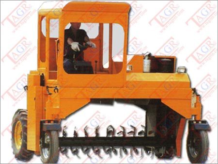 M2300 कम्पोस्ट टर्नर
