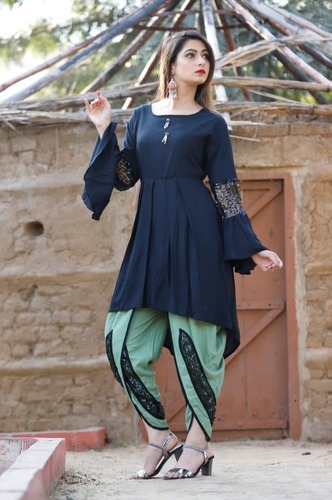 धोती के साथ रेयॉन डिज़ाइनर कुर्ती - पार्टी वियर कलेक्शन