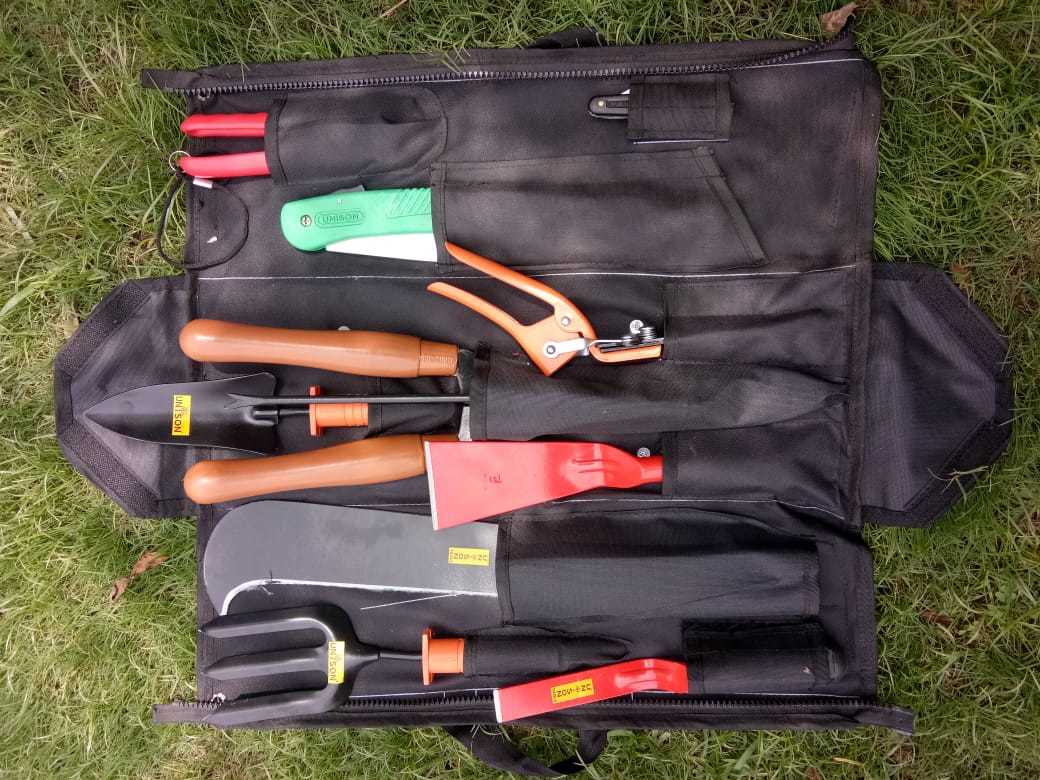 11 Pcs Garden Tools Kit - Cultivator Type: Hoes