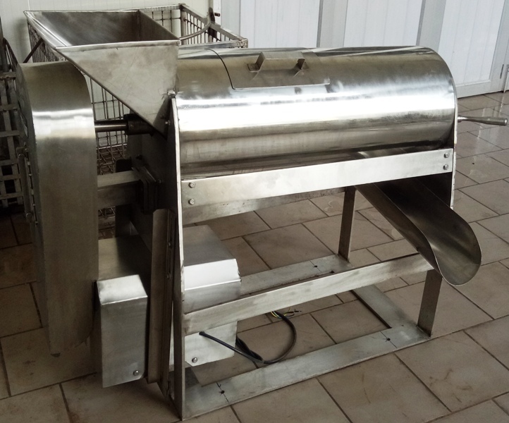 Pulper Machine - High-efficiency Stainless Steel Design | Compact Size For Optimal Performance