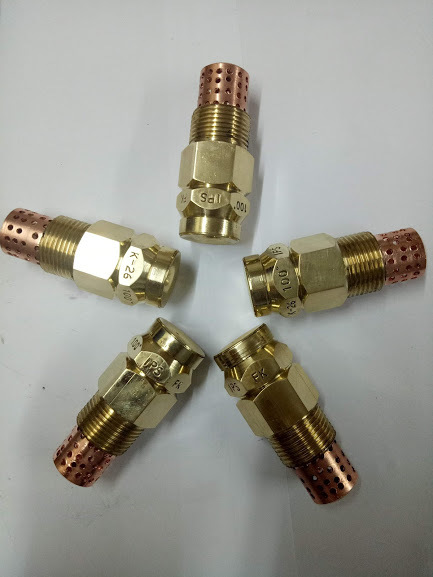 High Velocity Spray Nozzle - Brass & Stainless Steel, 3/4" & 1" Bspt, Silver & Golden | 200-500g Weight, 3-6 Bar Pressure, 1-year Warranty