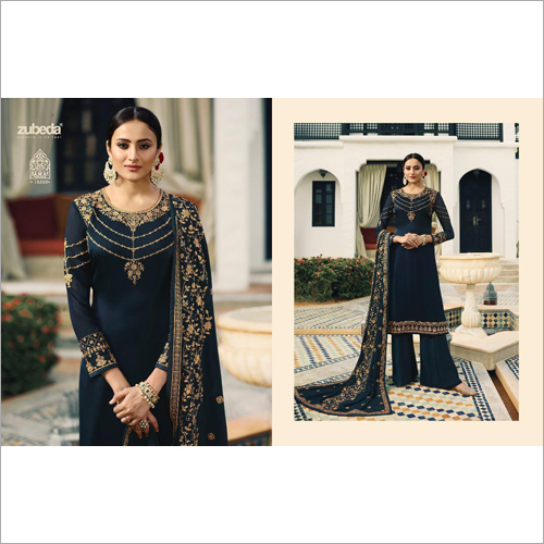 बहुरंगी महिलाओं के पलाज़ो कशीदाकारी सूट में उपलब्ध