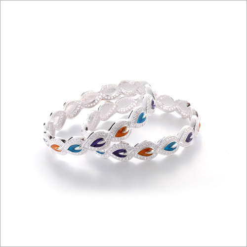 Ladies Elegant Kada Bangle Size: Customize