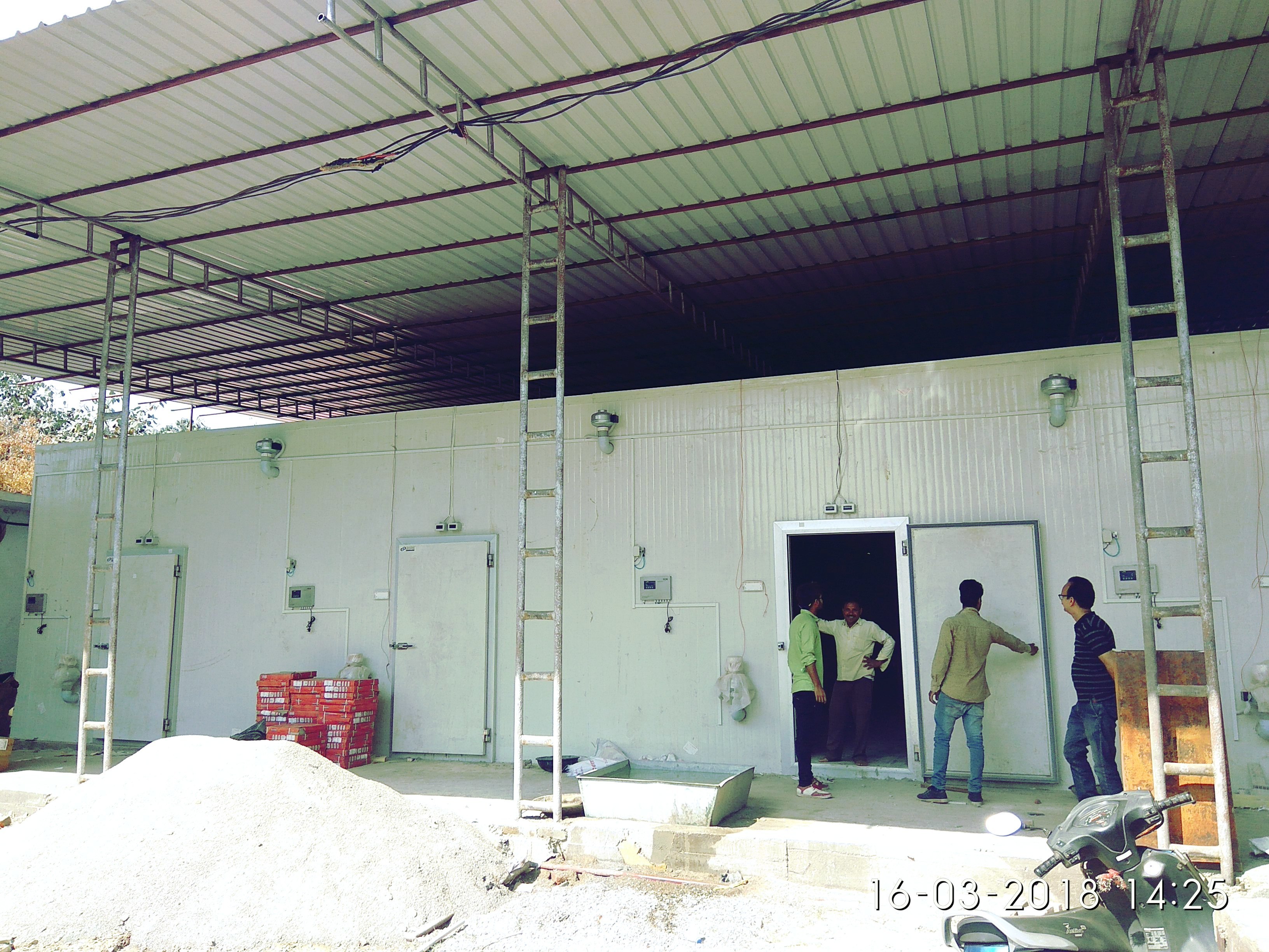 Cold Storage Capacity: 2 Mt To 2000 Mt Ton/day