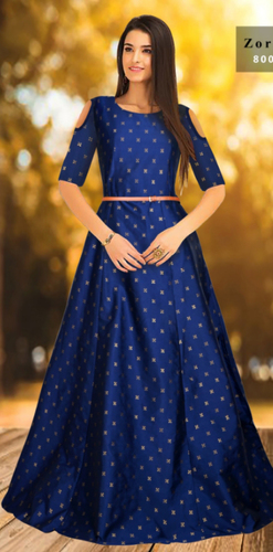 महिलाओं के डिजाइनर गाउन
