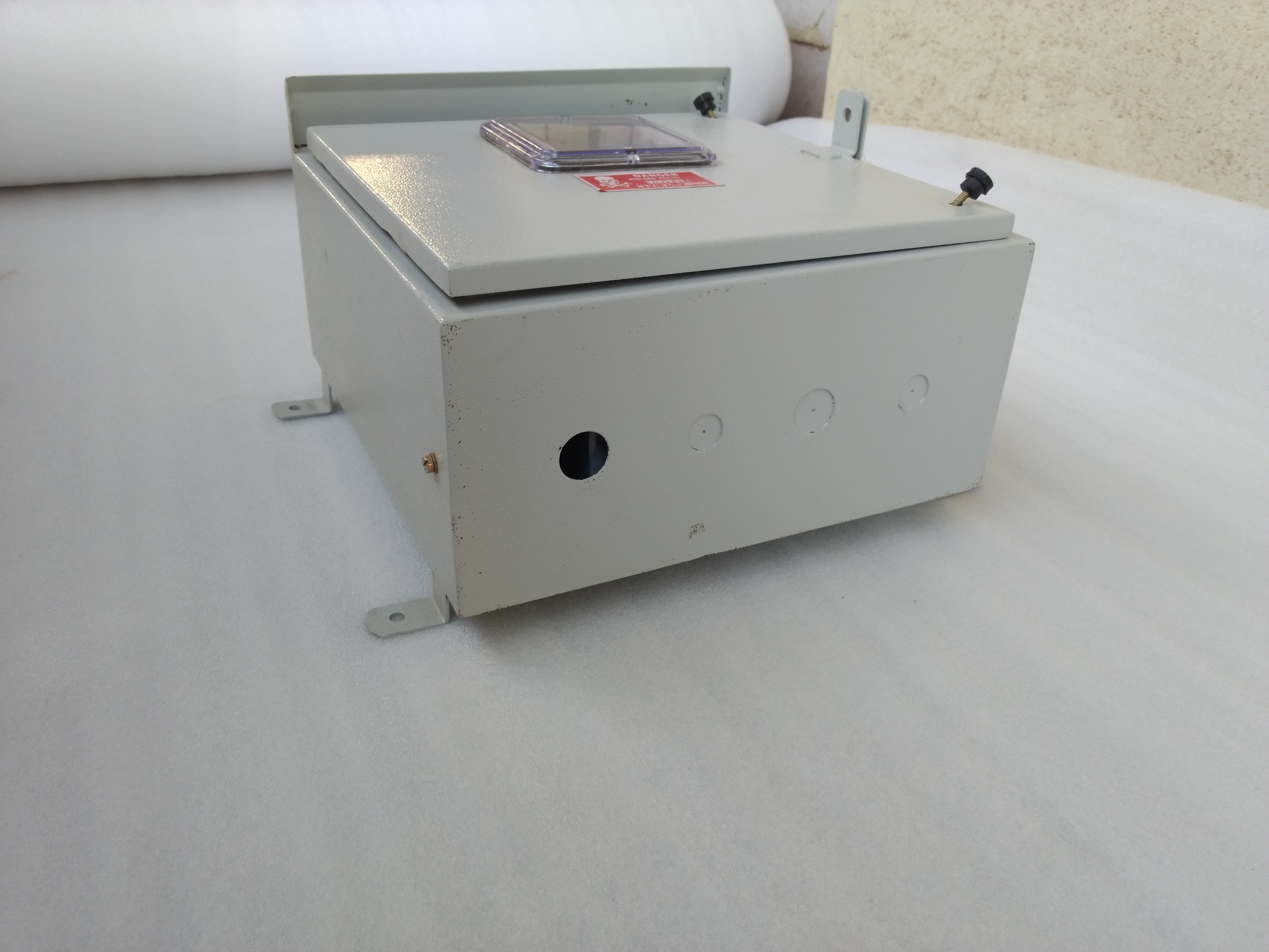 Red Orange Aggregate Crusher Conveyor Metal Detector