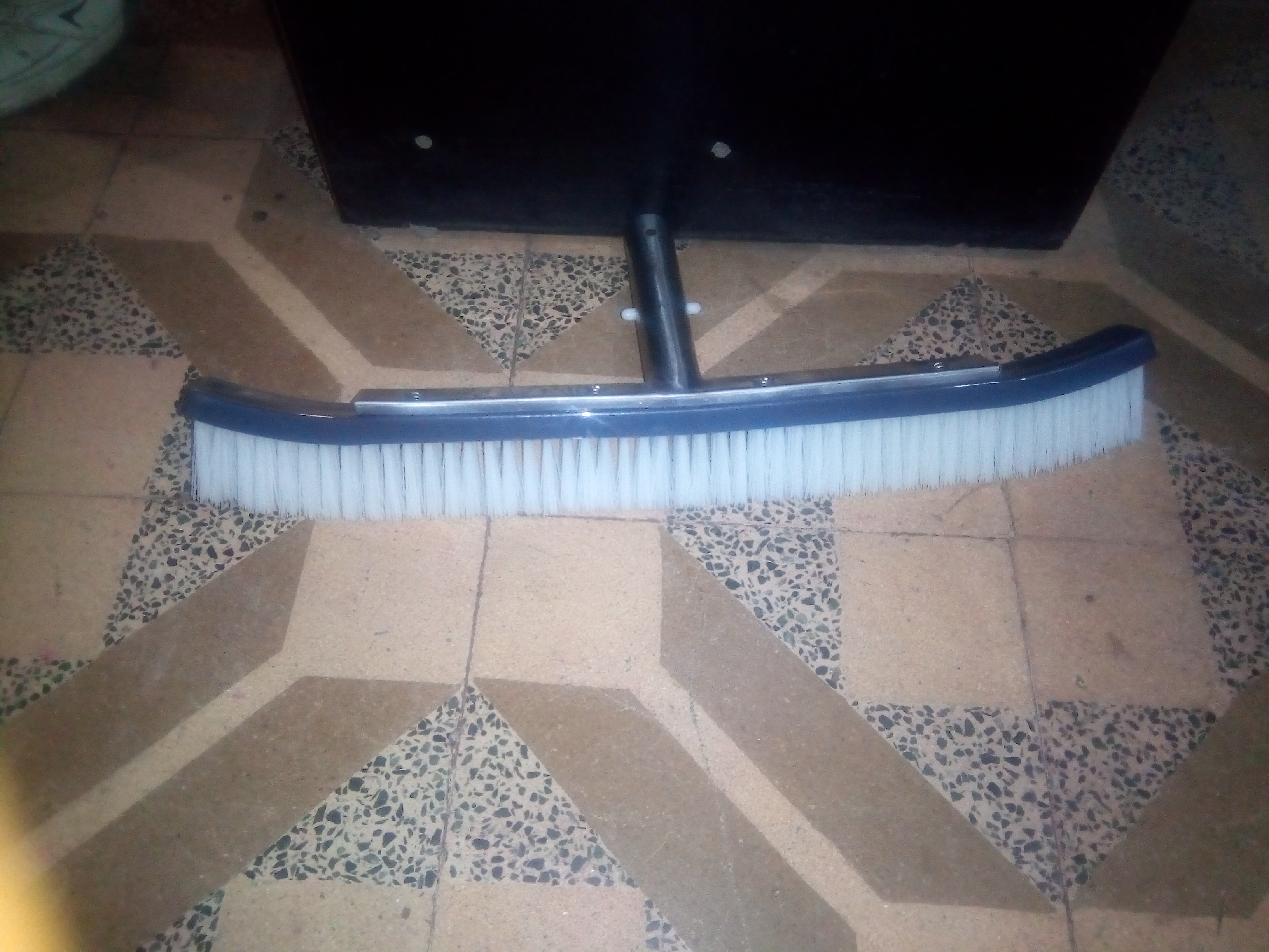 Pool Curved Brush - Nylon Bristles, 10 Inch Size, Blue And White Color | Ideal For Algae Cleaning In Pools, Ergonomic Design For Easy Handling