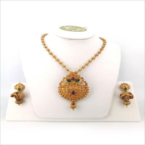 लाल हरा पेंडेंट सेट