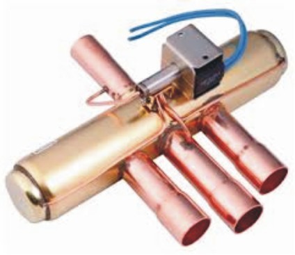 Four Way Reversible Valve - Brass Construction , Golden Finish for Heat Pumps and Air Conditioning Units