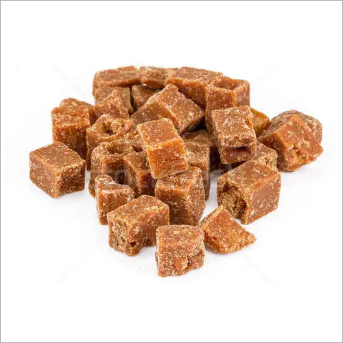 गन्ने के गुड़ के टुकड़े