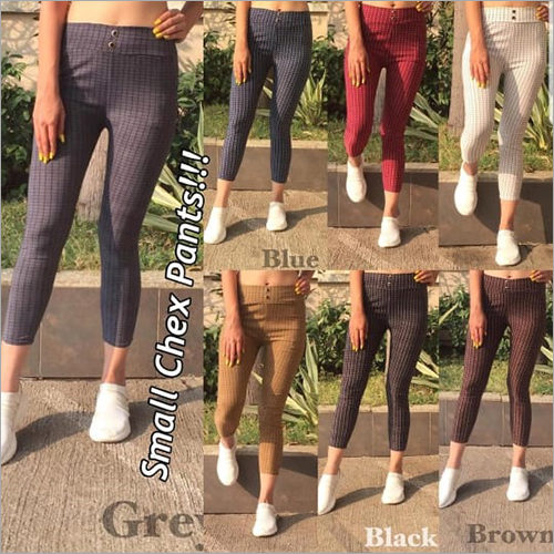 स्मॉल चेक्स पैंट