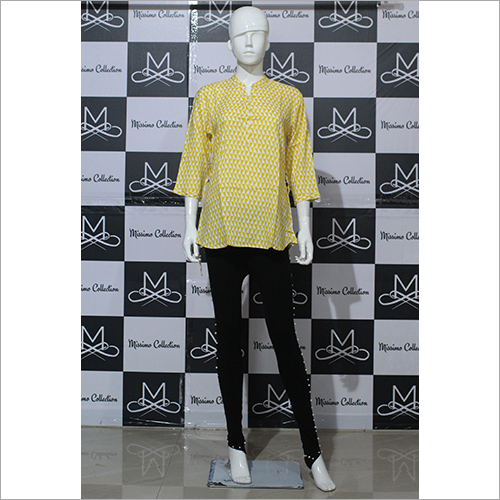 गर्ल्स ट्यूनिक्स