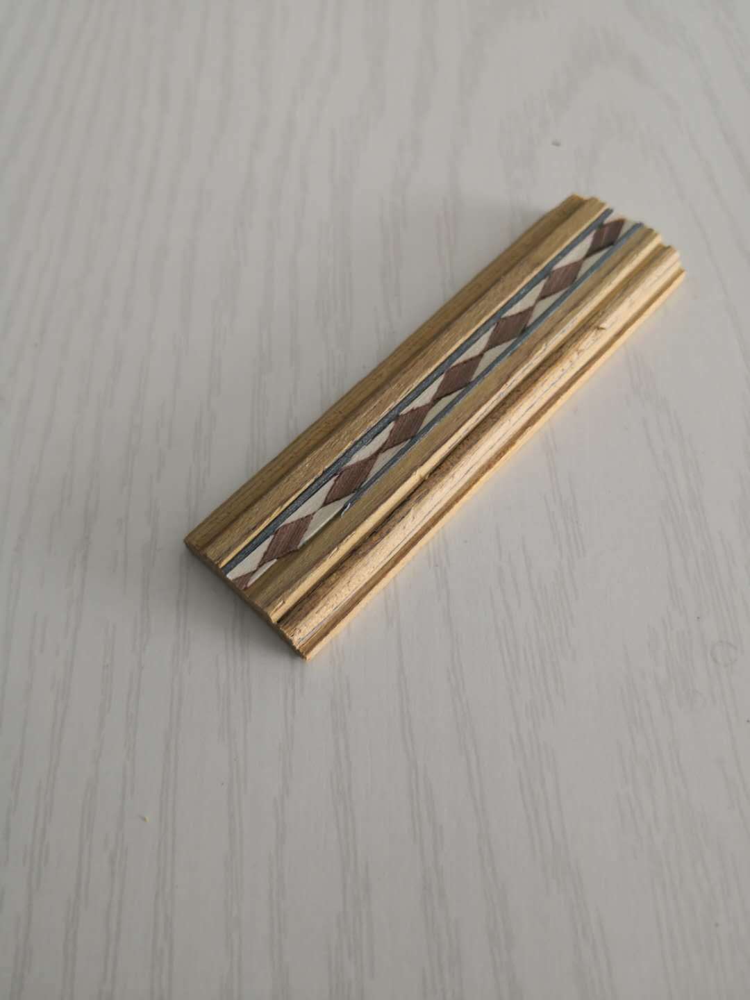 Chinese Manufacturer Building Moulding Wooden Primer Profiles Core Material: Solid Wood