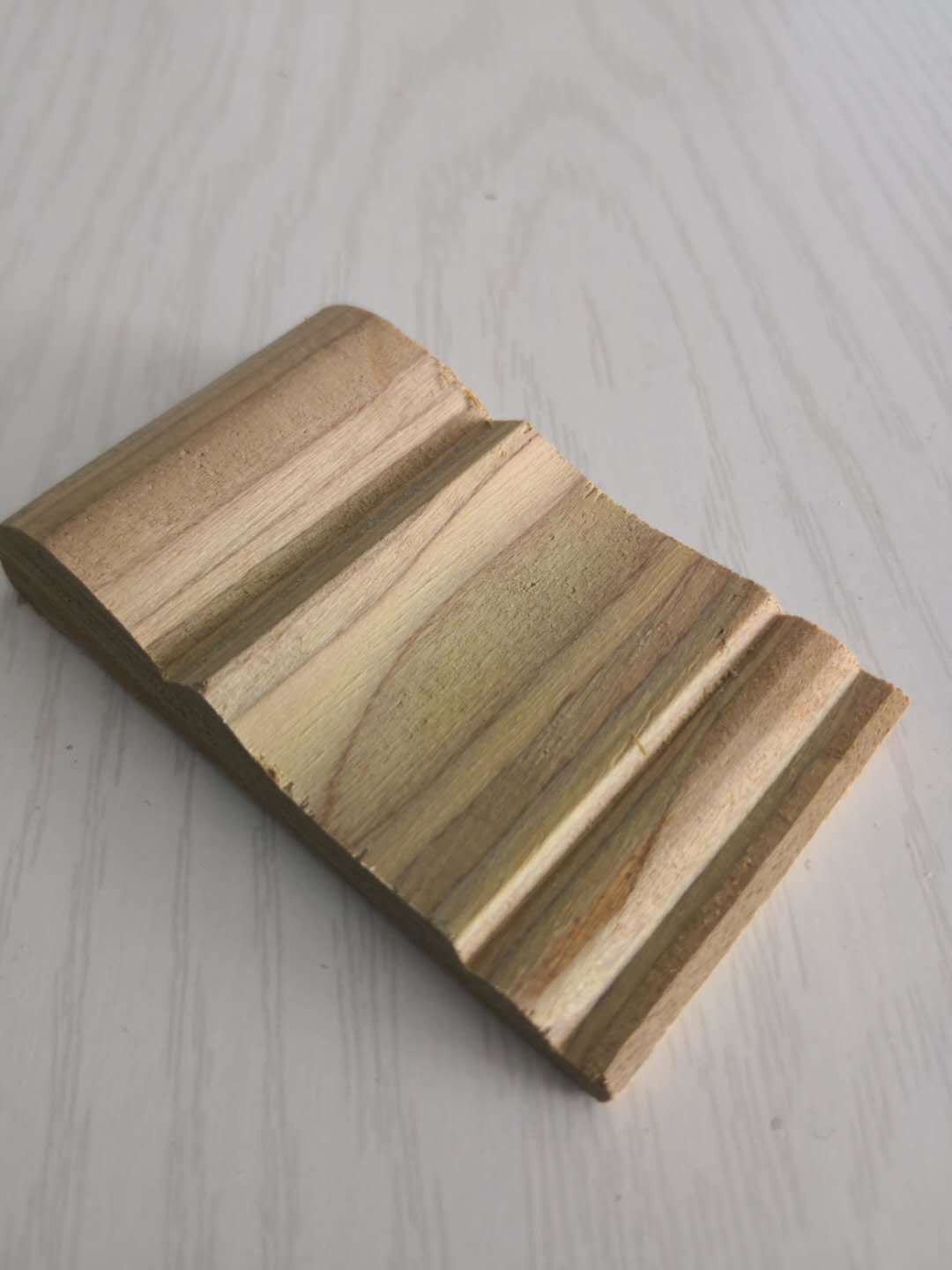 Stable Primed Finger Jointed Pine Skirting Board Wood Mould