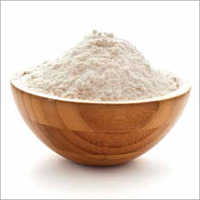 पूरे गेहूं के आटे को भून लें