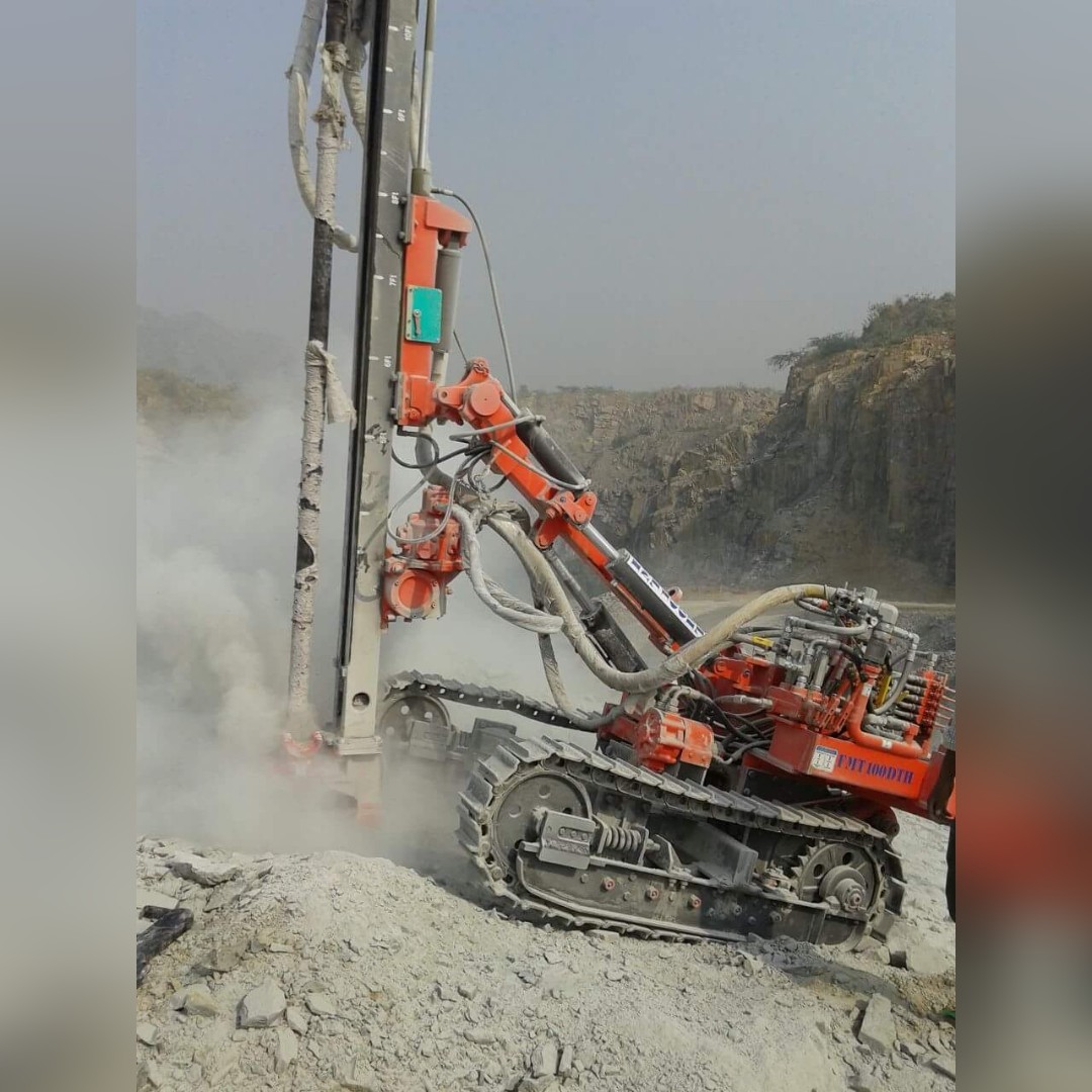 Fmt 100 Pneumatic Crawler Drill