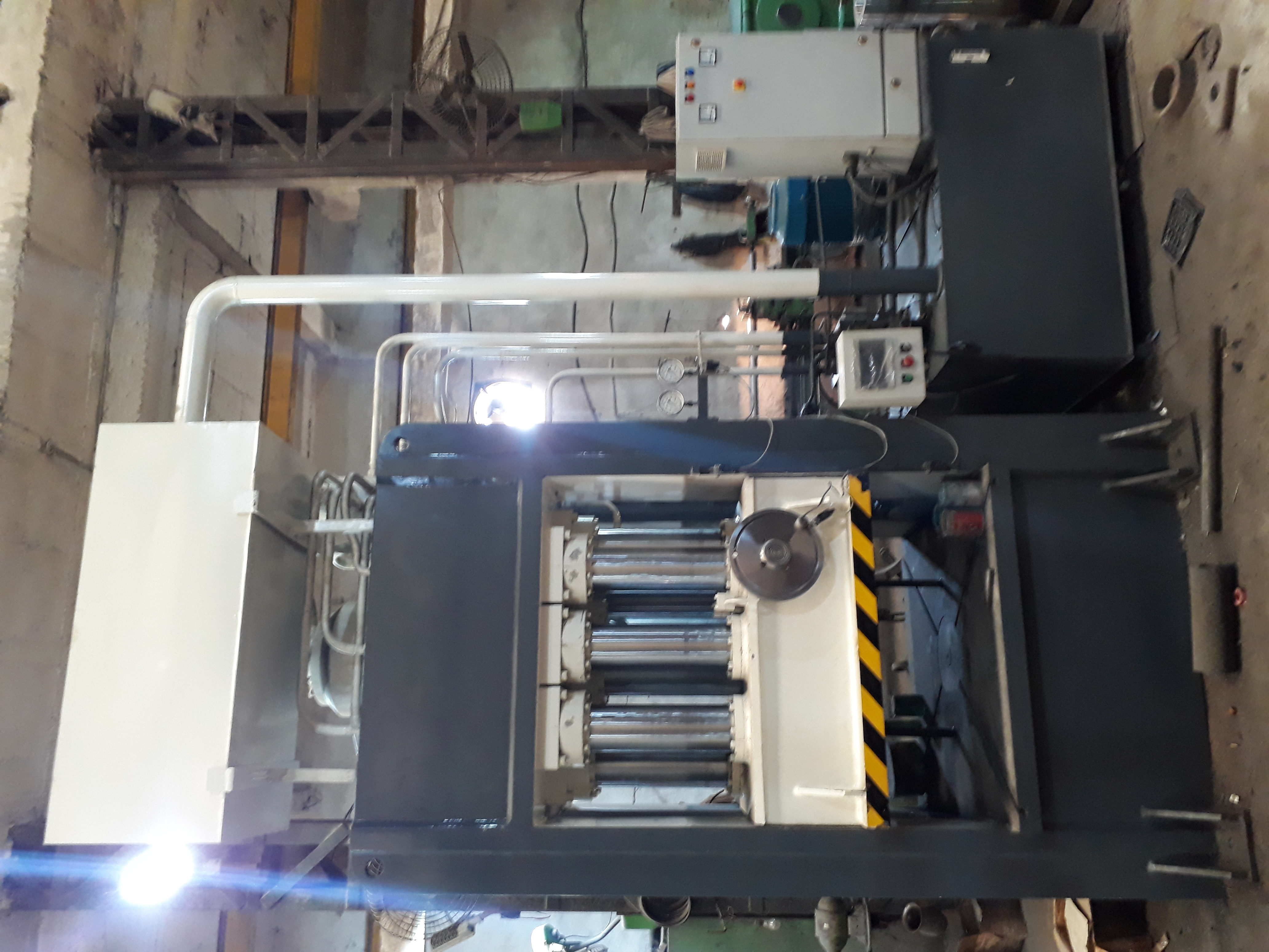 White & Blue Or As Per Customer Requirement Hydraulic Deep Draw Press
