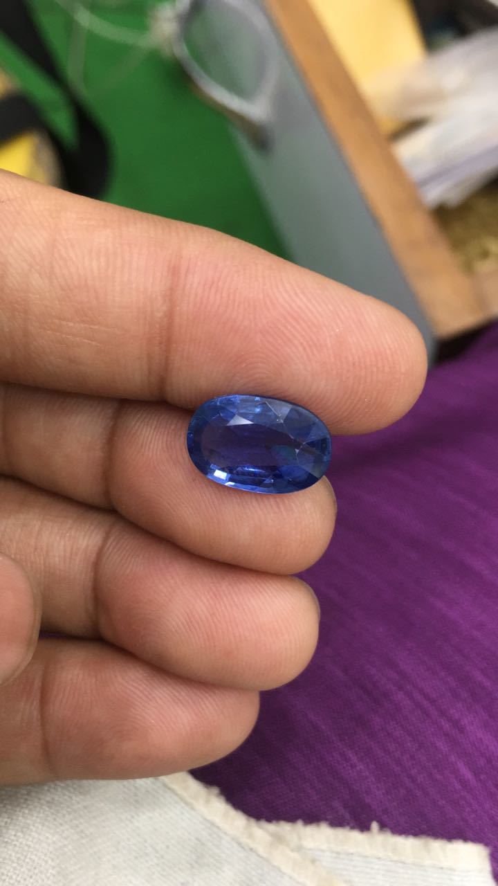 Natural Blue Sapphire (Neelam Rashi Ratna) - 5.11 Carats Oval Cut, Unheated & Untreated, Premium Ceylon Blue Color