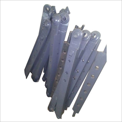 ट्रैक्टर लोअर लिंक असेंबली