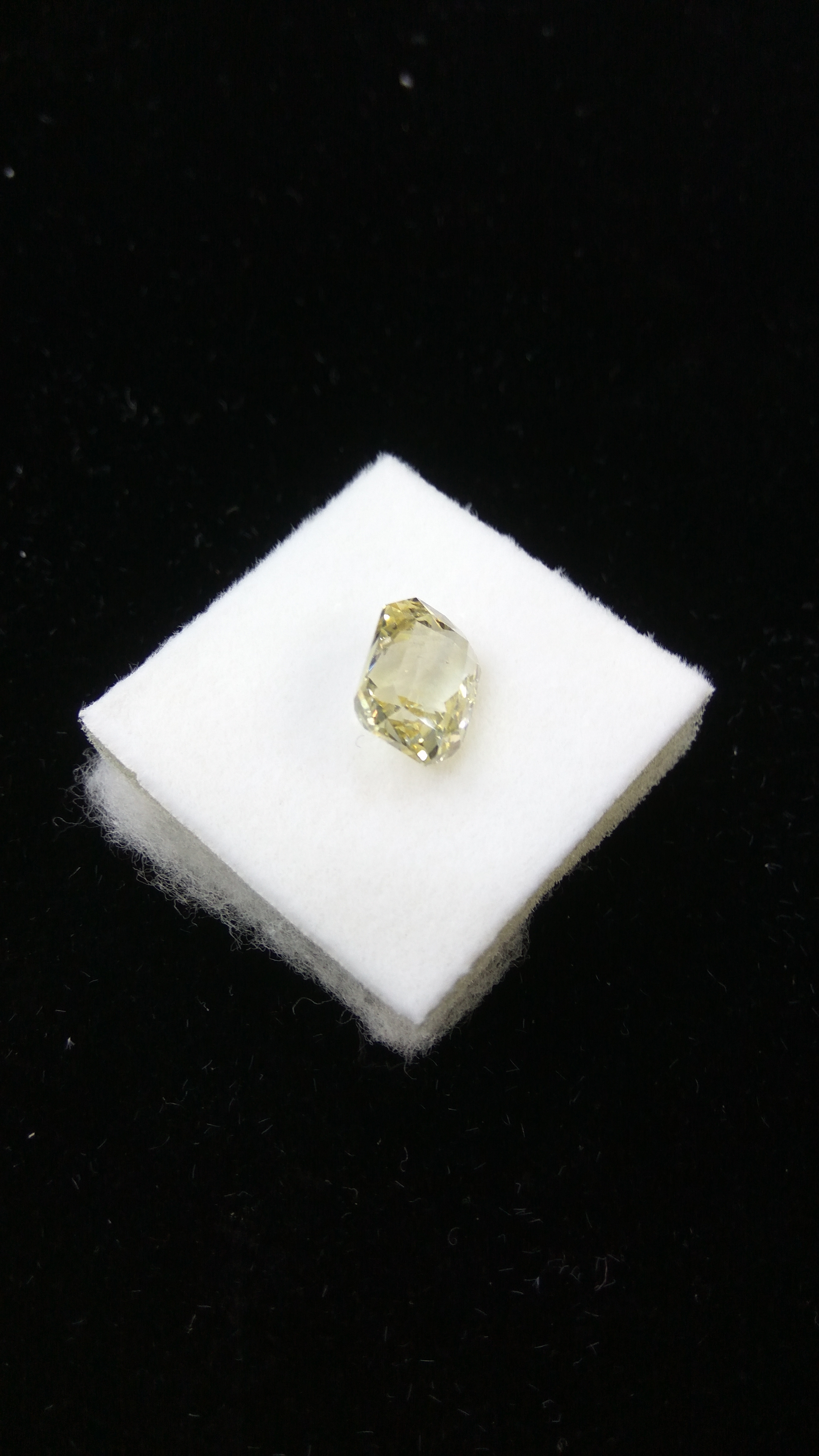 Yellow Sapphire Grade: Available In All Grades
