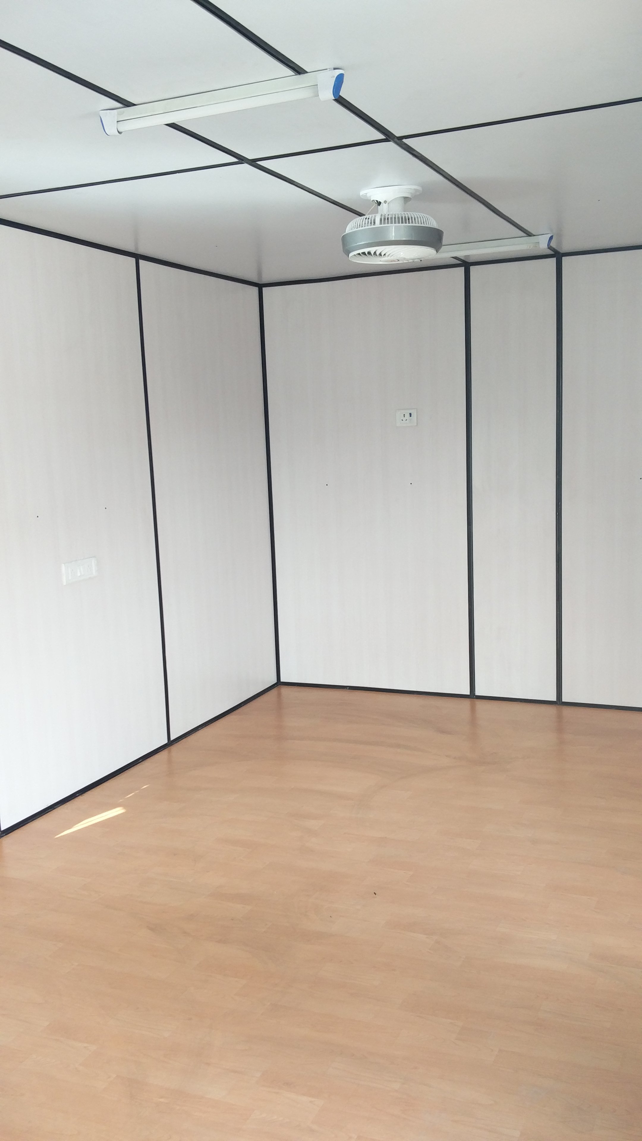 Depend On Client Requirement G I Portable Cabin